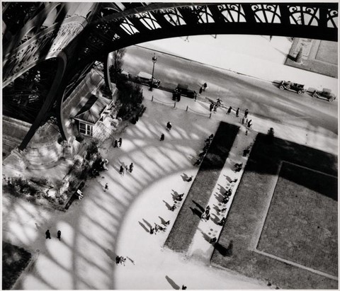 André Kertész : Blois, 1930 André Kertész